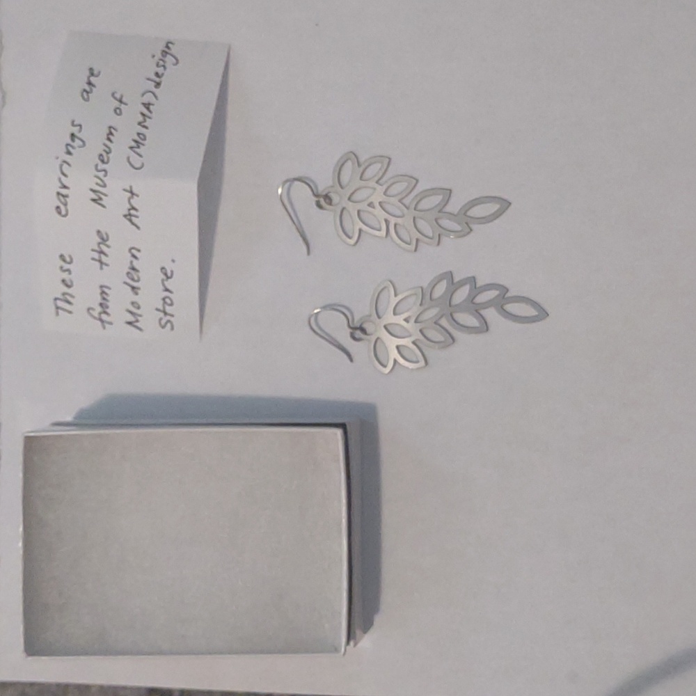 NWT MOMA Earrings